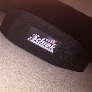 Women's lifting belt
