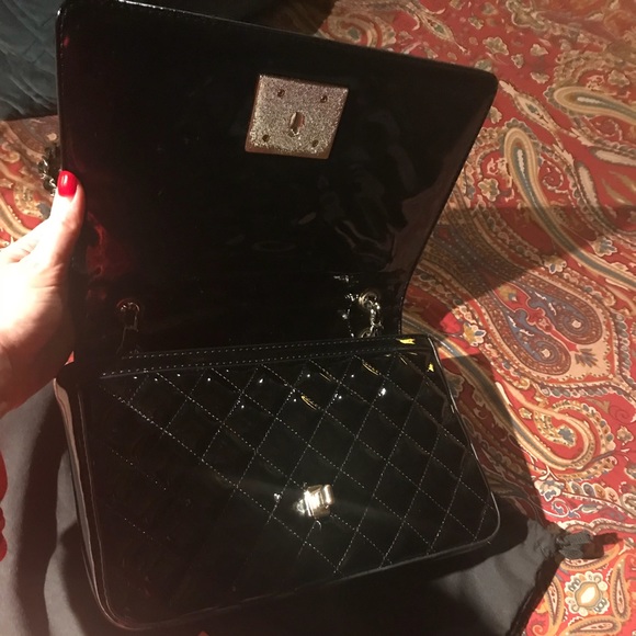 Original patent leather Moschino bag - Picture 4 of 8