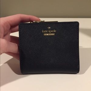 Kate spade adalyn wallet