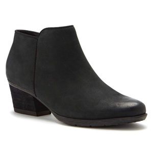 Blondo Villa Waterproof Bootie