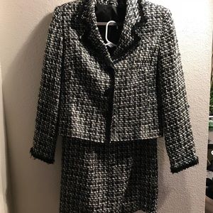 Larry Levine Tweed Business Skirt Suit