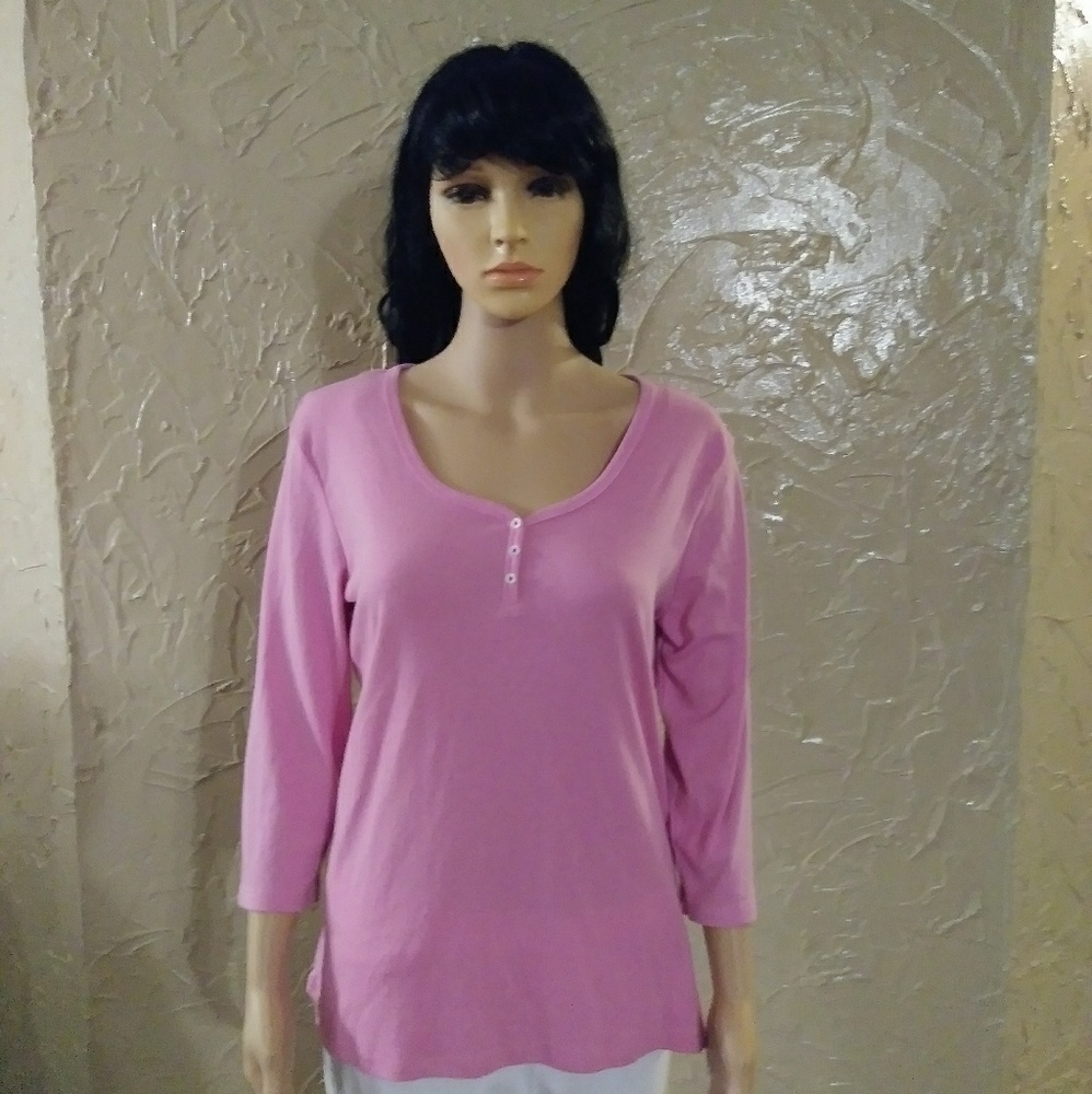 New  women's t- shirt