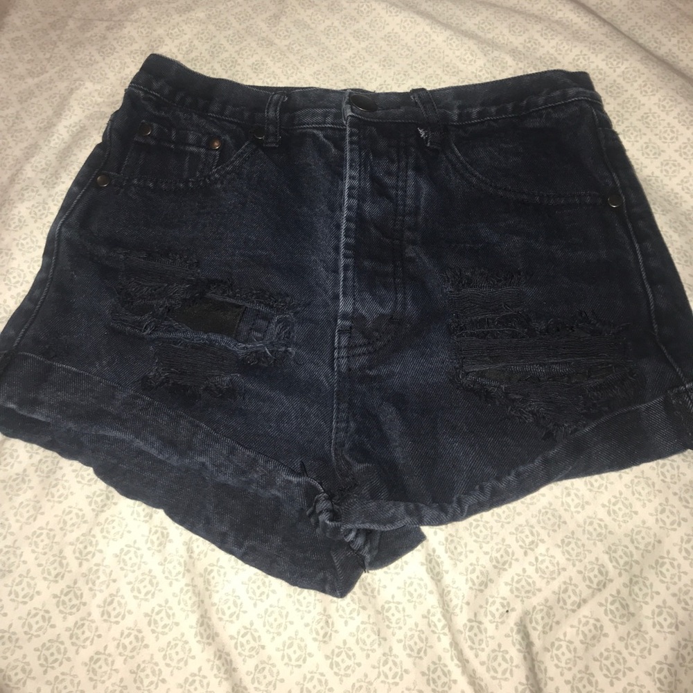 Ripped high waisted Tobi denim shorts