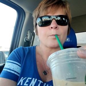 Meet your Posher, Kim