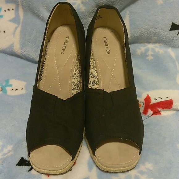 Shoes - Picture 3 of 3