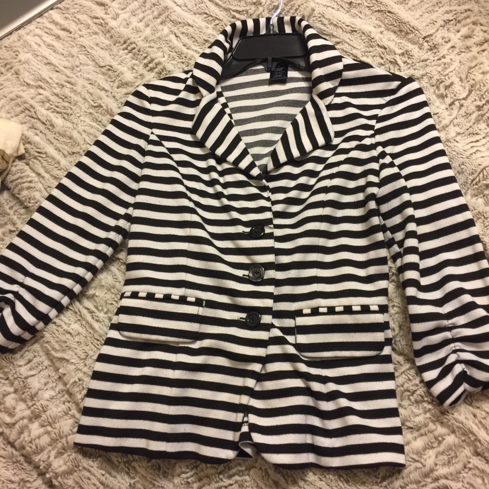 Cute tops!