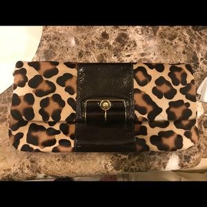 ⚡️BLACK FRIDAY SALE LE Cheetah Coach Clutch