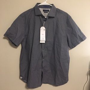 Short sleeve button up
