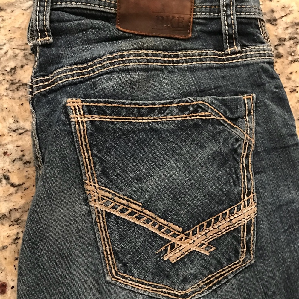 Men’s Buckle jeans