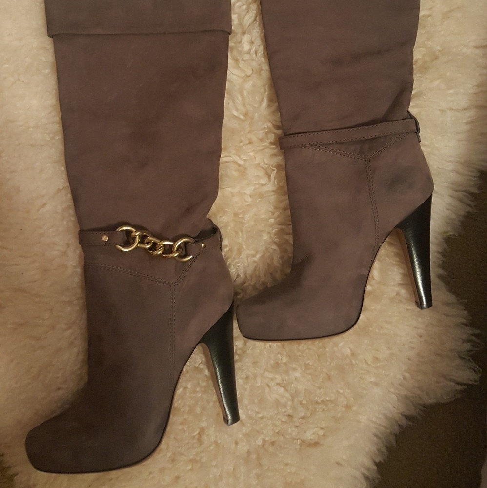Authentic Coach suede boots with chain