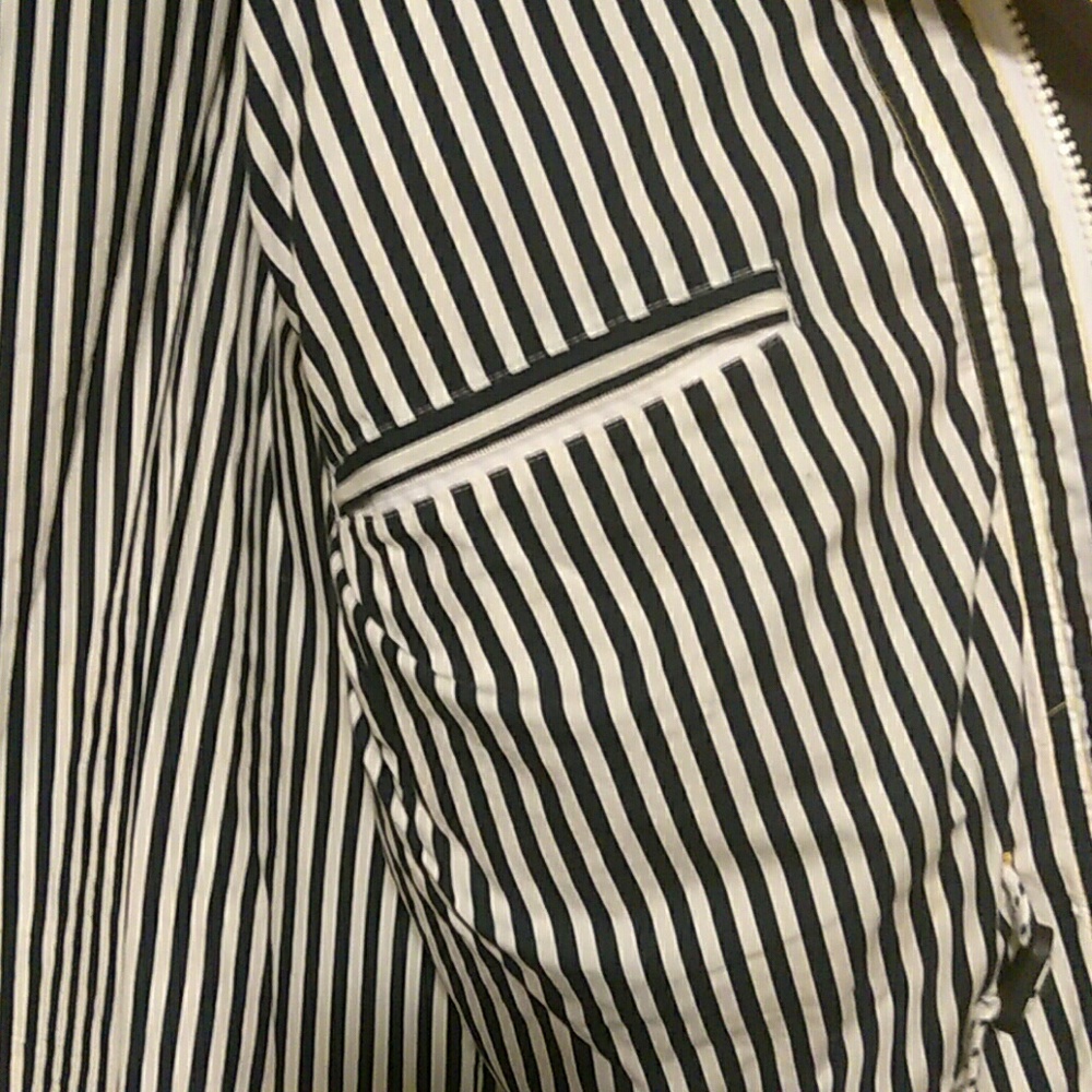 Jacket - Picture 2 of 4
