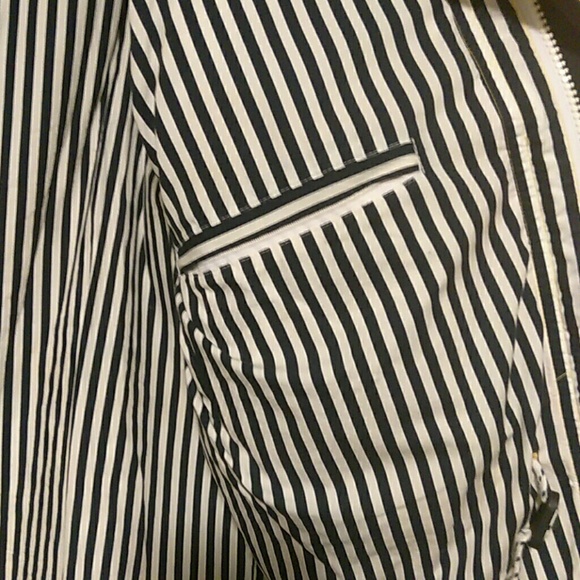 Jacket - Picture 2 of 4