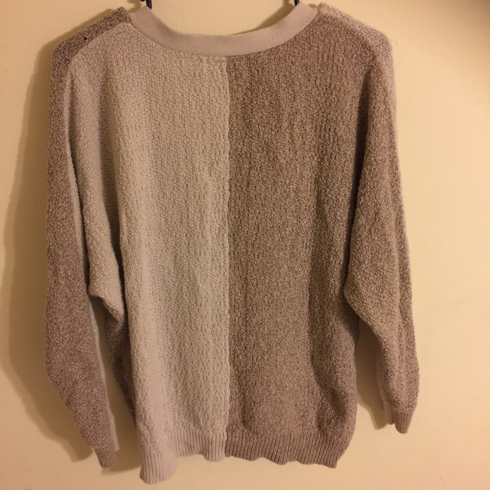 Cute sweater!!