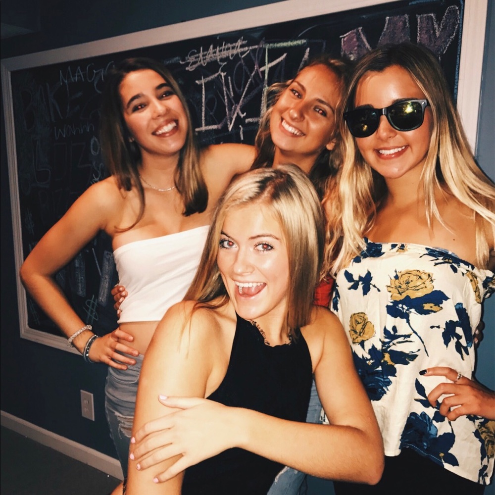 Meet your Posher, Hailey