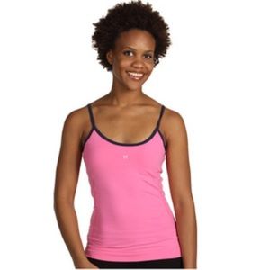 NWOT Lilly Pulitzer lotus workout top hotty pink