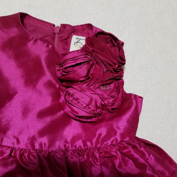 2T Dress - Picture 2 of 2