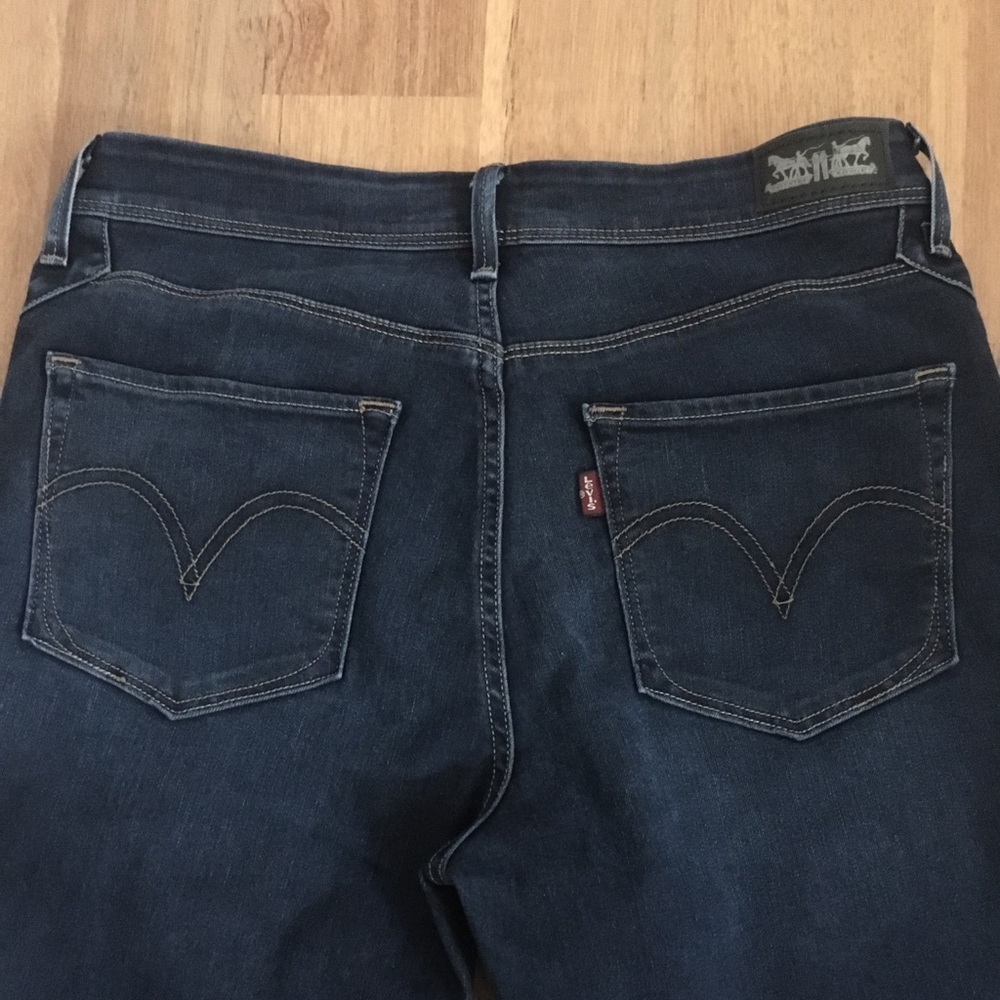 Levi’s Cropped Jeans 👖