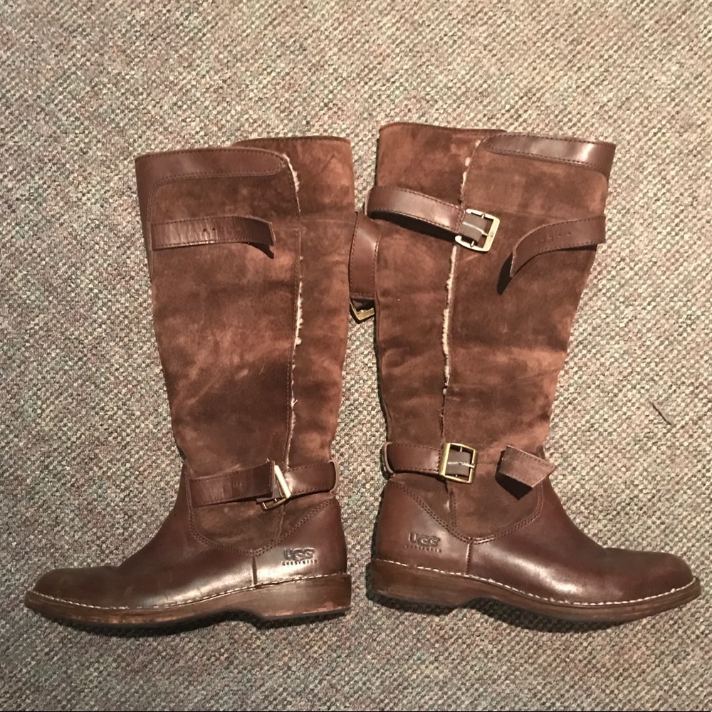 Price ⬇️ UGG knee high shearling boots