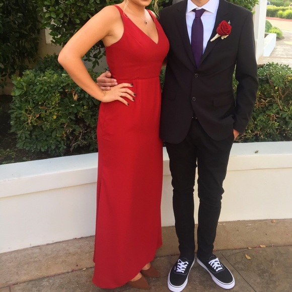 Vera Wang Dresses & Skirts - Vera Wang Apple Red Bridesmaid Dress