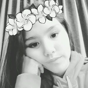 Meet your Posher, Malia