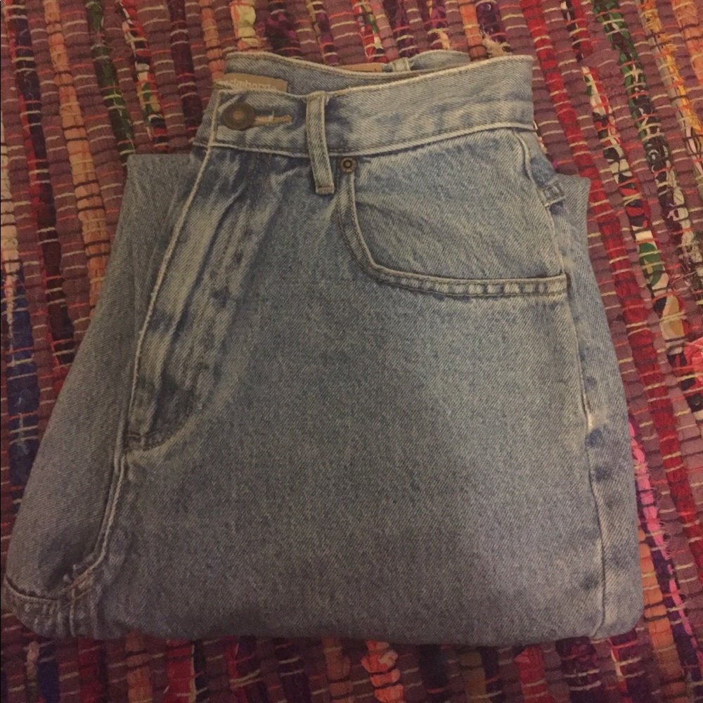 Authentic Liz Claiborne High Waisted Mom Jean
