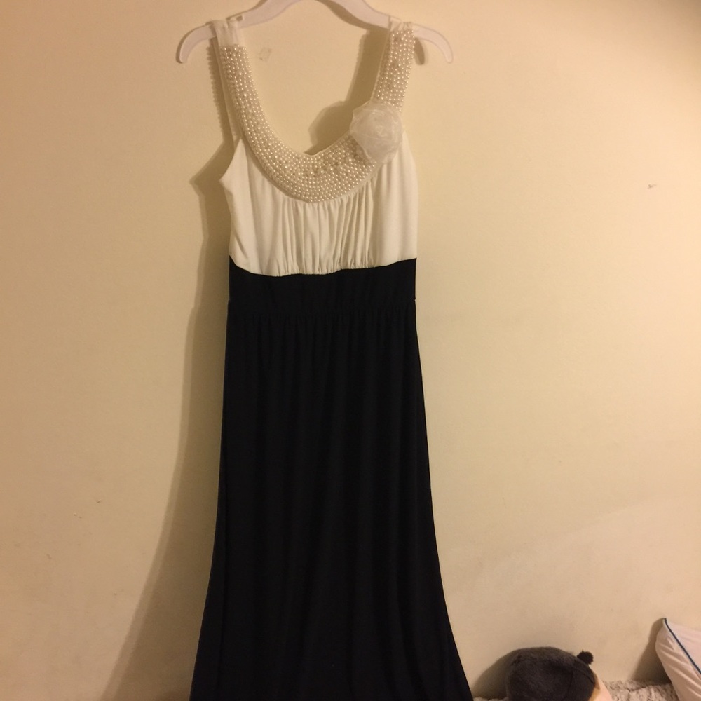 Cute long dress!!