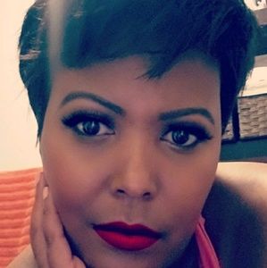 Meet your Posher, Lady