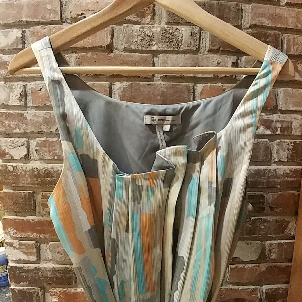 BCBG size L tie waist flowy dress