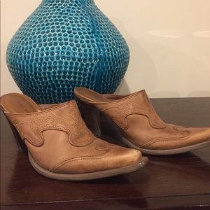 Leather clogs Nine West