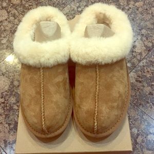 ☃️ UGG SLIPPERS