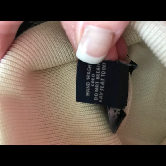 Cream turtle neck - Picture 5 of 5