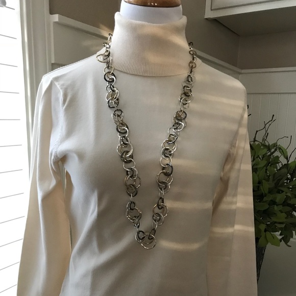 Cream turtle neck - Picture 2 of 5