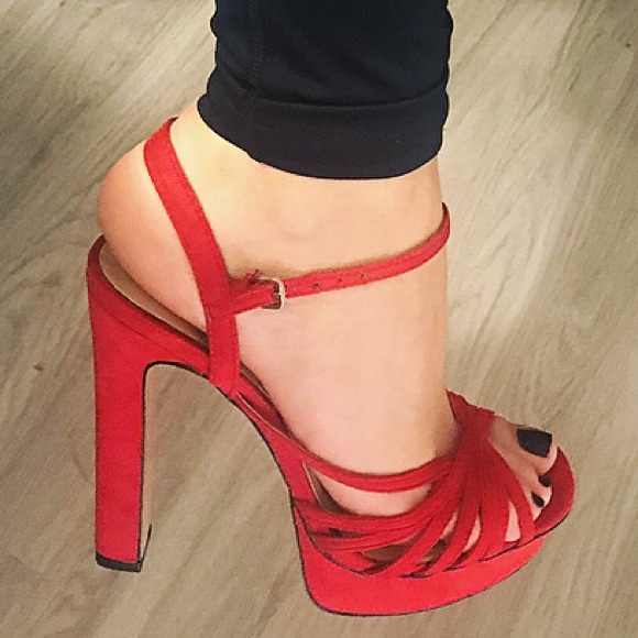 Zara retro red swede heels - Picture 2 of 4