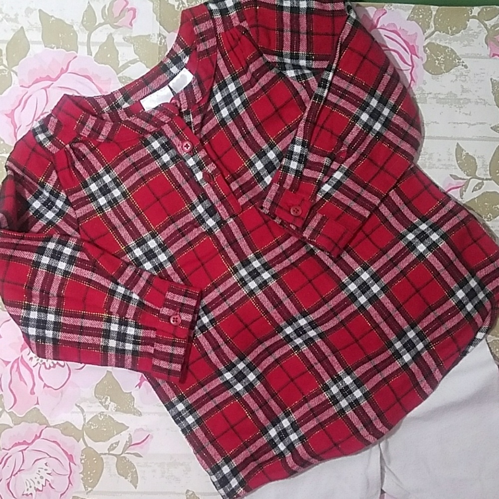 ❤Adorable Plaid Top❤