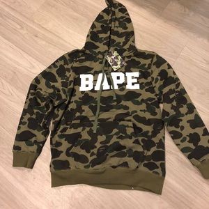 Bape camo hoodie