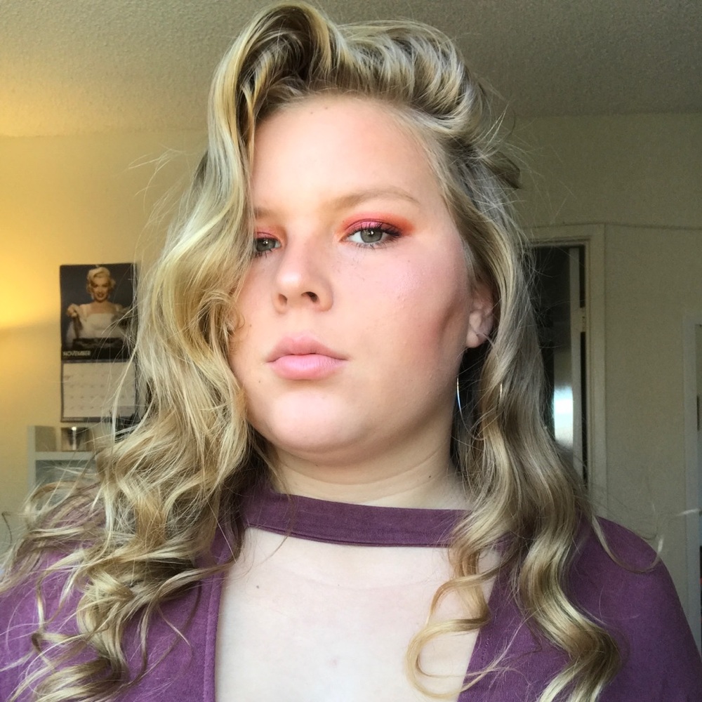 Meet your Posher, Bella