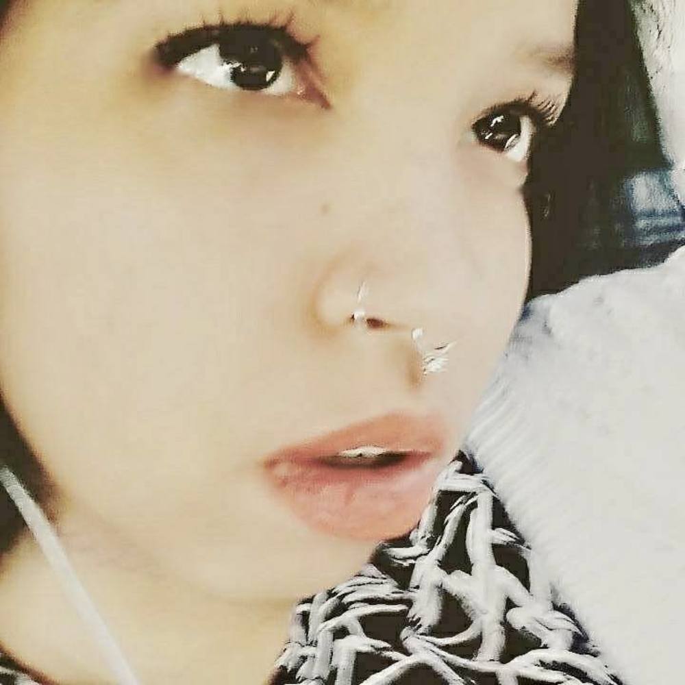 Meet your Posher, Aya