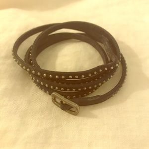 Black leather studs bracelet