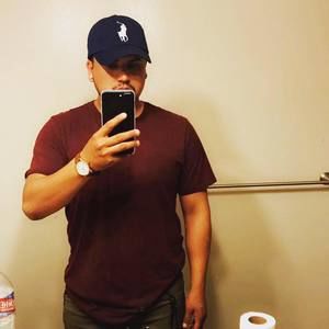 Meet your Posher, Victor