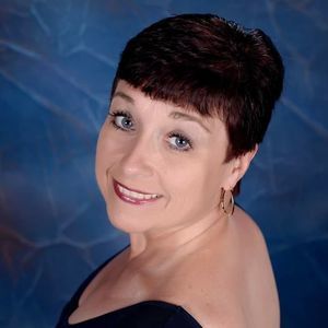 Meet your Posher, Holly