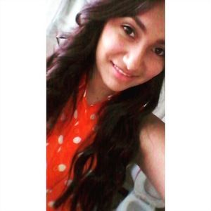 Meet your Posher, Dayana