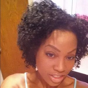 Meet your Posher, Dee