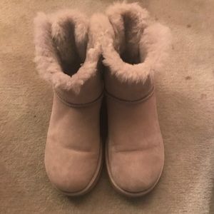 Lavender Bailey Bow Mini Uggs