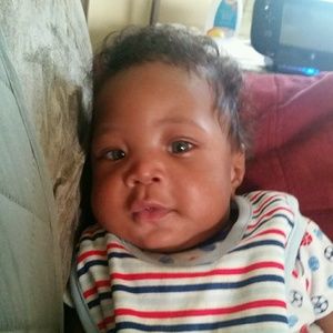 Meet your Posher, Monique