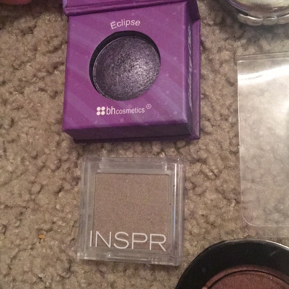 Eyeshadow Bundle - Picture 2 of 4
