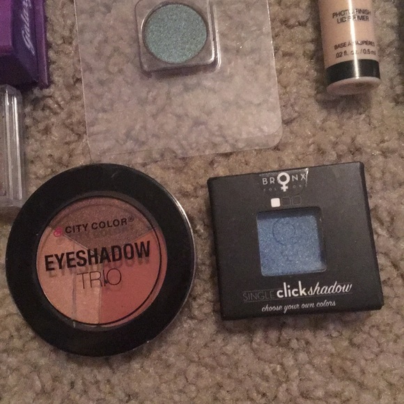 Eyeshadow Bundle - Picture 4 of 4