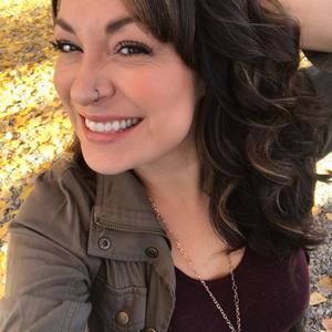 Meet your Posher, Crystal