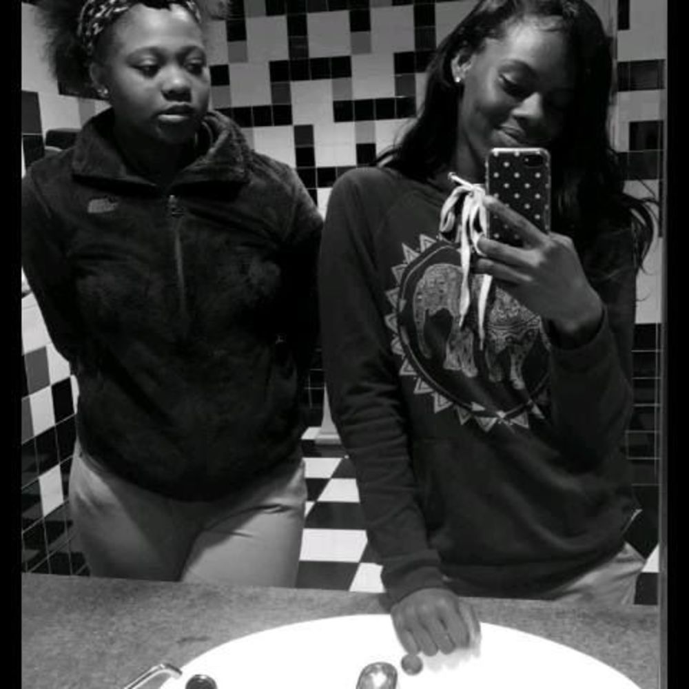 Meet your Posher, Chasítyy