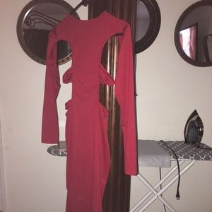 BODYCON MIDI DRESSES