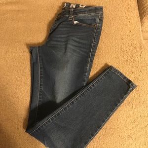 Women’s jeans